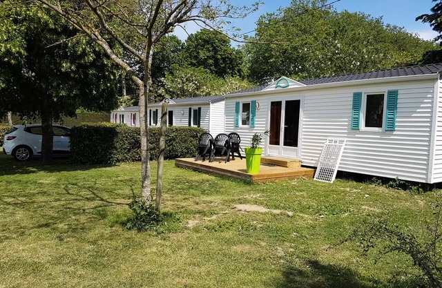 Camping le Moulin du Roy * - IRM mobile home - 2 bedrooms - 25m² - 4 to 5 people - 4 people. included in the price