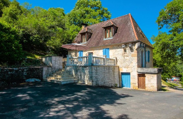 Campsite La Draille * - Domaine Versailles 6 people