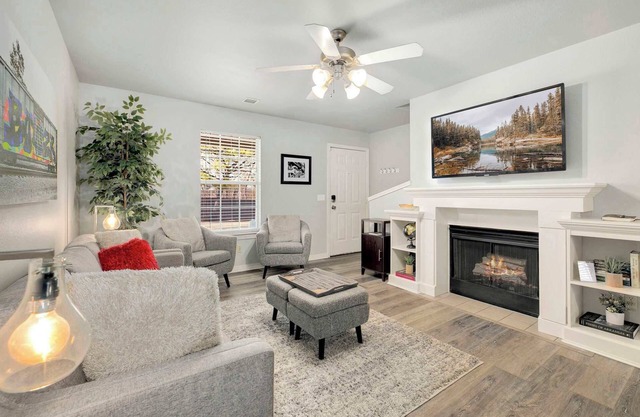 Campus Corner-1 Mi to UofA- 1 Mi to Downtown