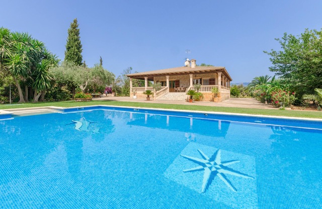CAN BERGUINS - Villa with private pool in Buger. Free WiFi