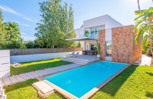 CAN BOSQUERRÓ - Villa with private pool and free WiFi in Sa Ràpita