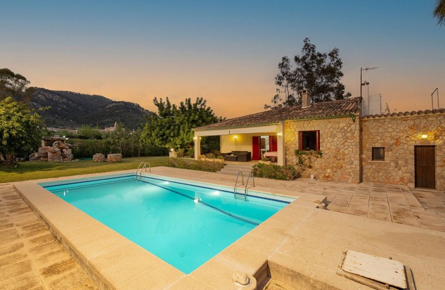 CAN CALISTRO - Villa with private pool in Caimari. Free WiFi