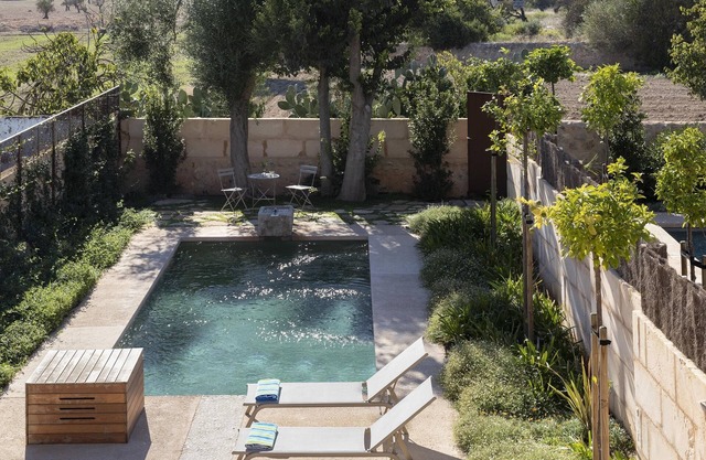 CAN CUNSO 20. Charm and comfort. Renovated 19th century village house.