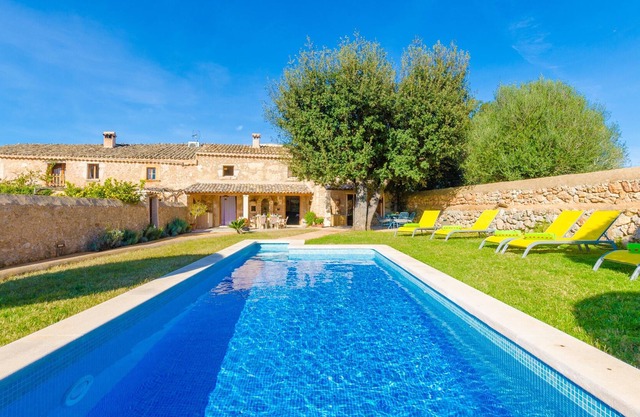CAN GELAT - Villa with private pool in COSTITX. Free WiFi