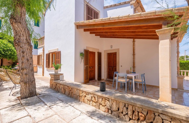 CAN JOAN - Chalet with terrace in Cala Figuera - Santanyí. Free WiFi.