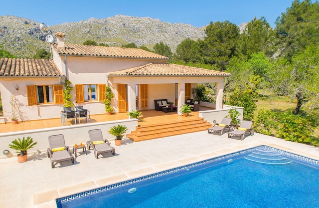 CAN VICH Finca for 4 with pool in Cala Sant Vicenç
