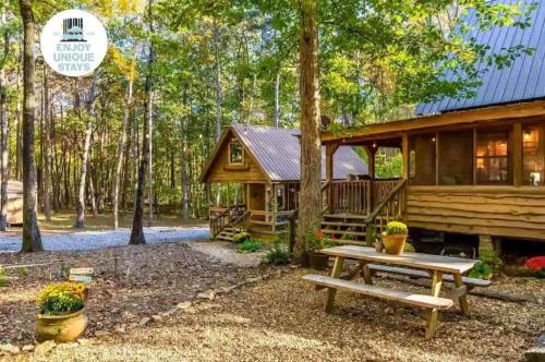 Canopy Woods - 2 beautiful homes with a hot tub