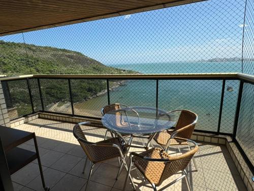 Canto Nobre, Frente total para o mar, 4 quartos 1 vaga de garagem, 2 banheiros