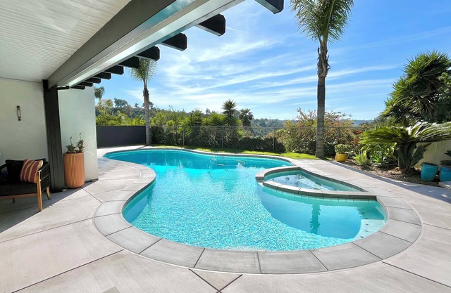 Canyon View Tranquil Oasis w/Private Pool and Dreamy Sunsets, New Backyard