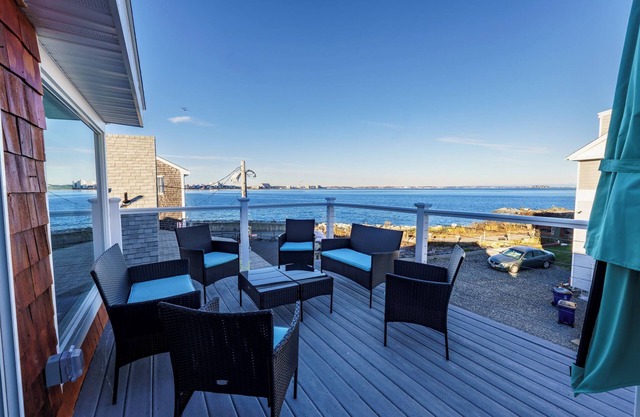 Cape cod style seaside condo Boston, Airport,Train