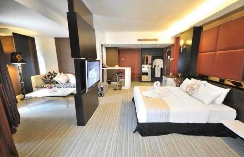 Capitol Park By Sahara Hotel