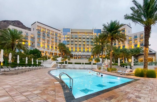 Captal Stay | 2 Apt | The Address Fujairah