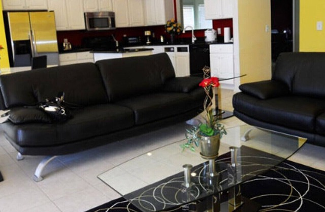 Capture Your Ultimate Vacation in This Incredible Resort&Villa+Pool