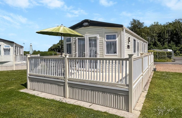 Caravan with one double and one twin.