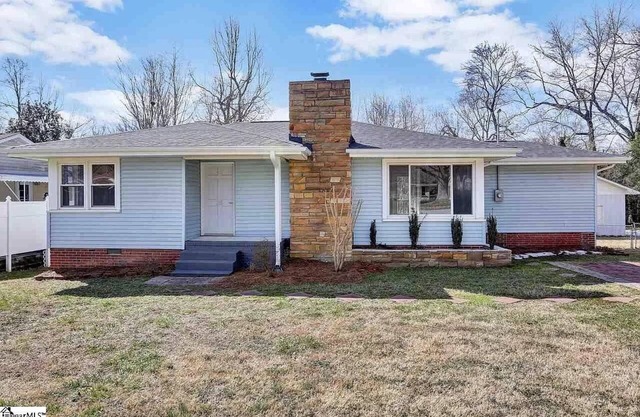 Cardinal Gem - 3 bdrm/2bath home in Taylors