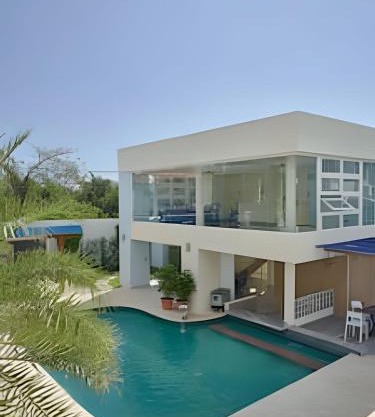 Caribbean Warmy Sand Apt. a Few steps