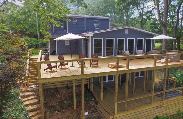 Carol's Cottage: 3 BR, 2 BA House in Cullman, Sleeps 12