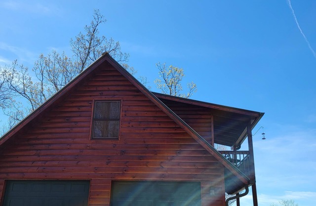 Carriage Apt with gorgeous mountain sunset view - 6 miles Dahlonega Town Square