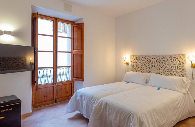 CAS CATALÀ - DOBLE ESTANDARD - Beautiful room in a boutique hotel with shared pool and fr