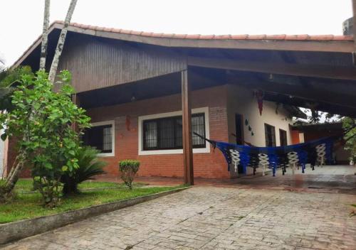 Casa a 40 metros da praia (1 minuto a pé)