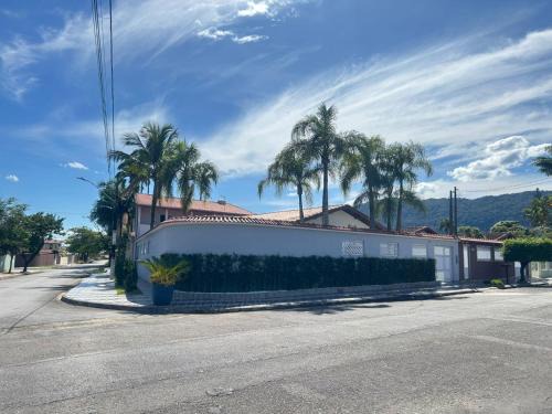 Casa Alto Padrão com Piscina