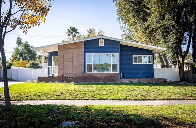 Casa Azul - close to CBU/DTWNn