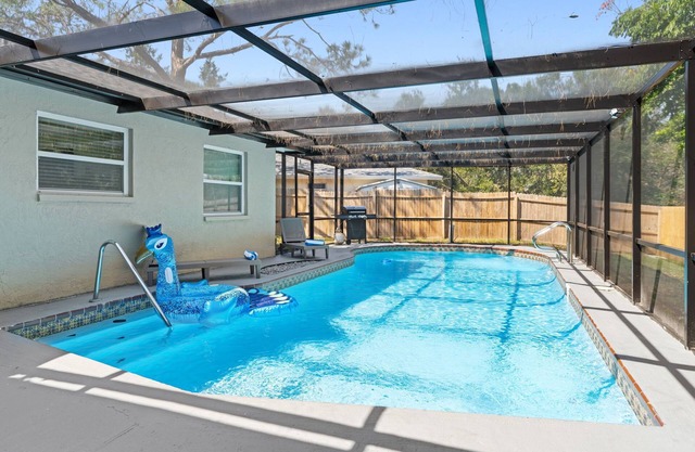 Casa Bonita Palm Harbor Retreat