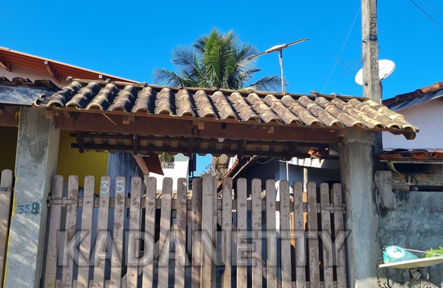 CASA CONFORTÁVEL E VENTILADA A 2KM DA PRAIA