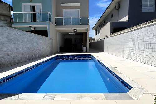 Casa c/piscina em Cond, Boraceia - SP
