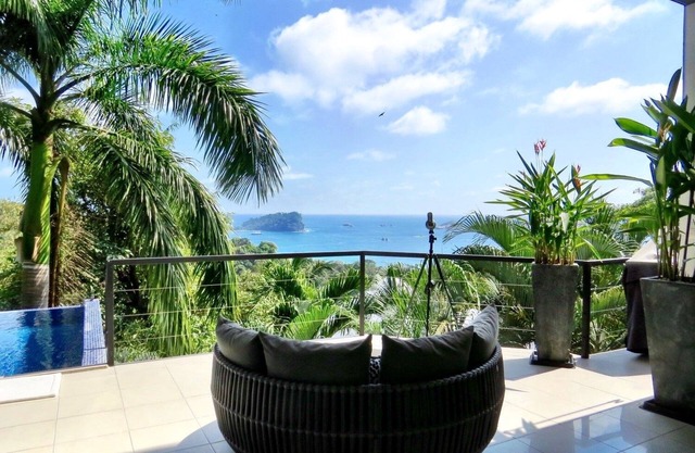 Casa Capuchin, Ocean view Home
