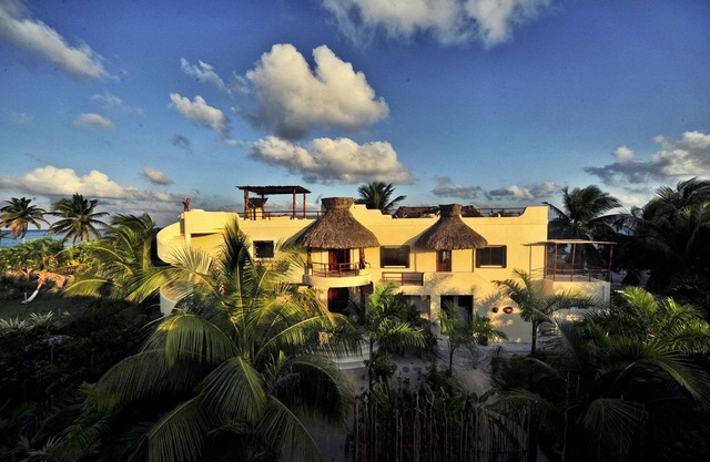 Casa Caracola - Enchanting Beach Front Villa - Sleeps 4