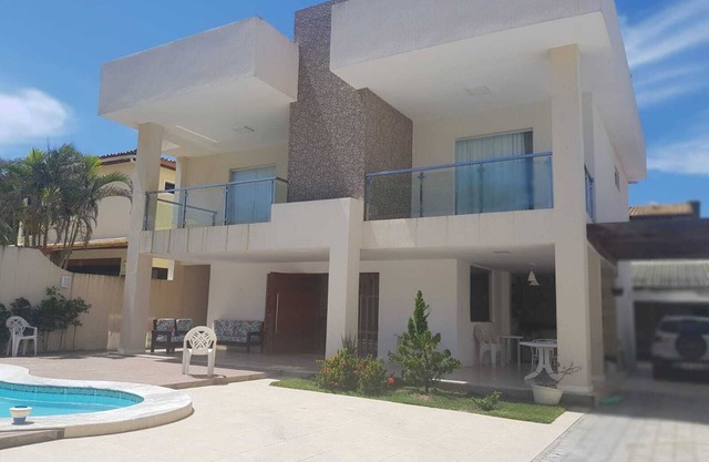 Casa com Piscina a 50 m da Praia