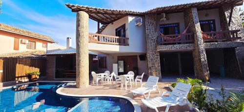 Casa com Piscina e Área Gourmet para Família