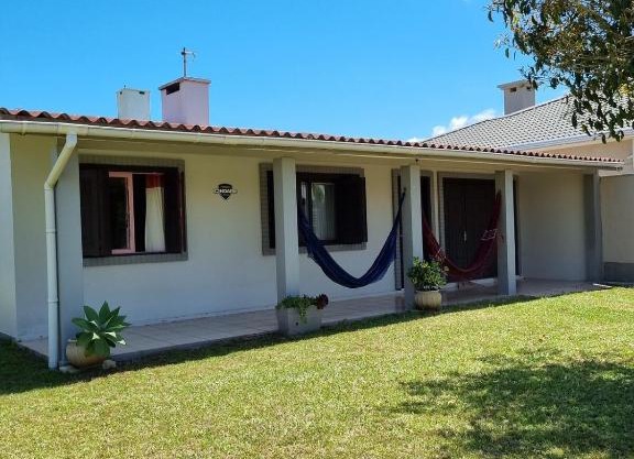 Casa com piscina em Arroio do Sal