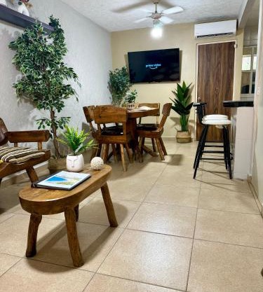 Casa con alberca a 8 Min de Playa