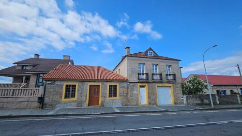 Casa con encanto amplios jardines al lado de la playa
