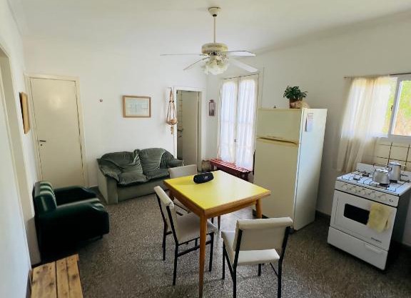 Casa con patio a metros de la playa!