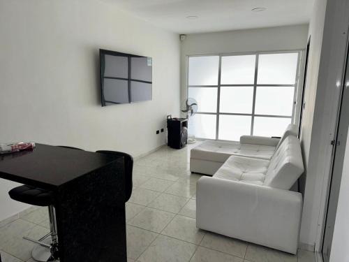 Casa con todas las comodidades en prados del este