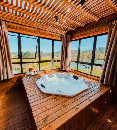 Casa Container - Pousada Container da Montanha VERDE Banheira