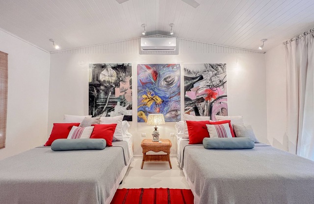 Casa Agogo-Retreat Space/Pool/Steps to Beach, Featured in National Geographic!