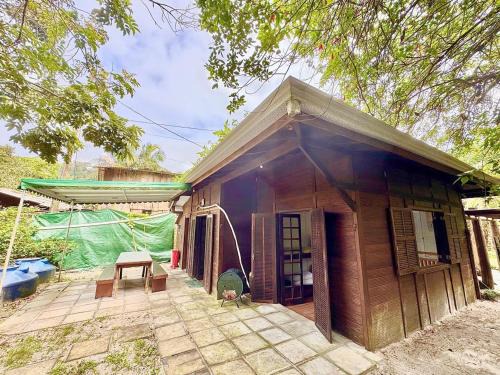 Casa de 2 quartos e 1 mezanino na ilha do Mel próximo ao mar