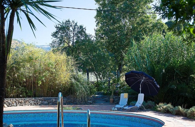 Casa De Almendras - an Alpujrran Cortijo With Pool, Gardens And Mountain Views