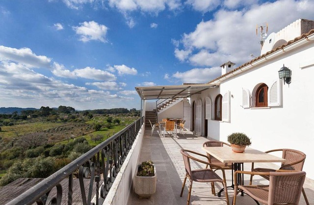 Casa de Can Riera con Piscina Comunitaria