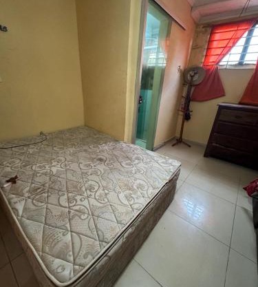 CASA DE DOIS PAVIMENTOS COM SUITEs