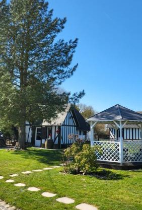 casa de invitados estilo normandie