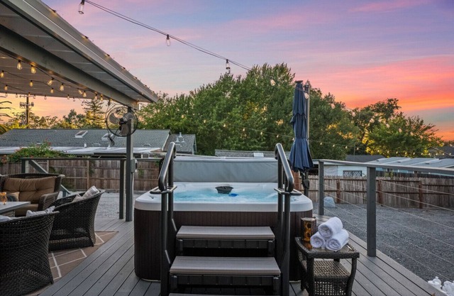 Casa de la Esperanza: 1890s Historic Gem - 5BD/3BA