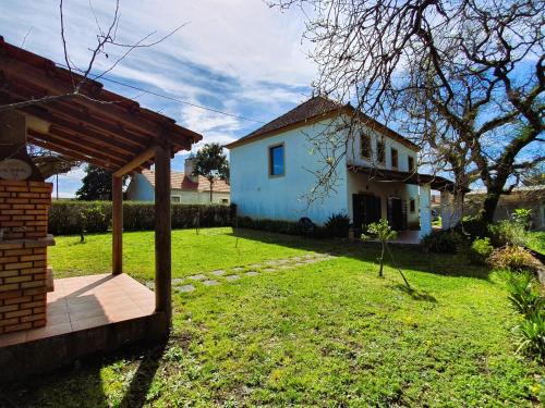 Casa do Cuco, acolhedora, em aldeia tranquila com espaço exterior generoso perto de Pombal