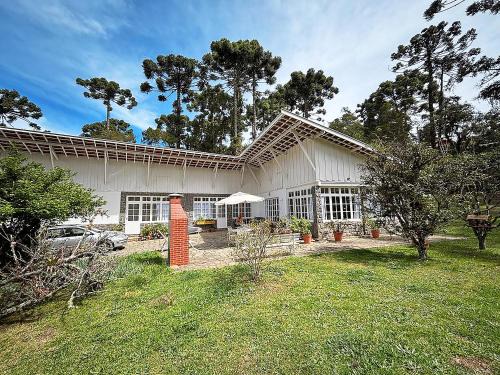 "Casa do Embaixador"- Estilo e ar puro à 3 min do centro - 9 pessoas e pet com conforto