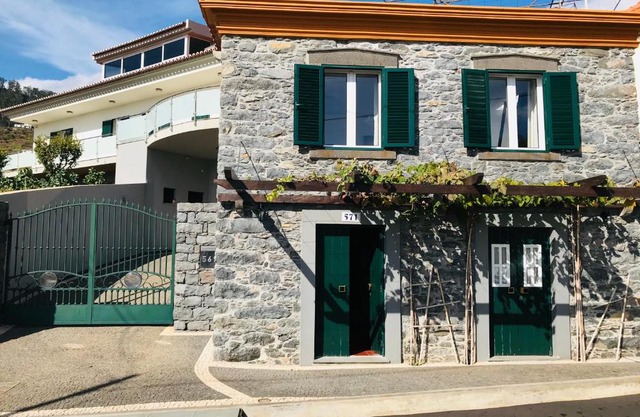 Casa do Lugar da Ribeira