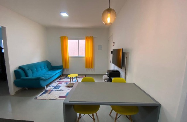 Casa em Bertioga condomínio 200 metros da praia